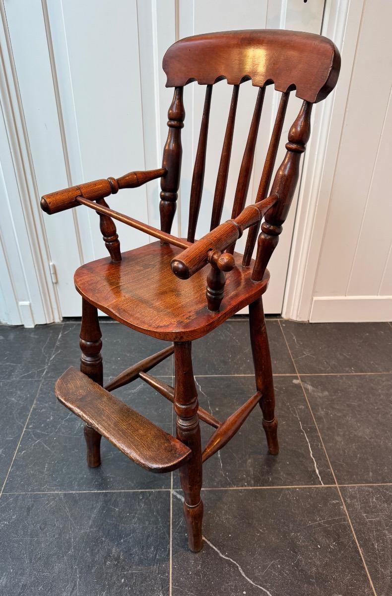 Windsor Child's chair ca 1840
