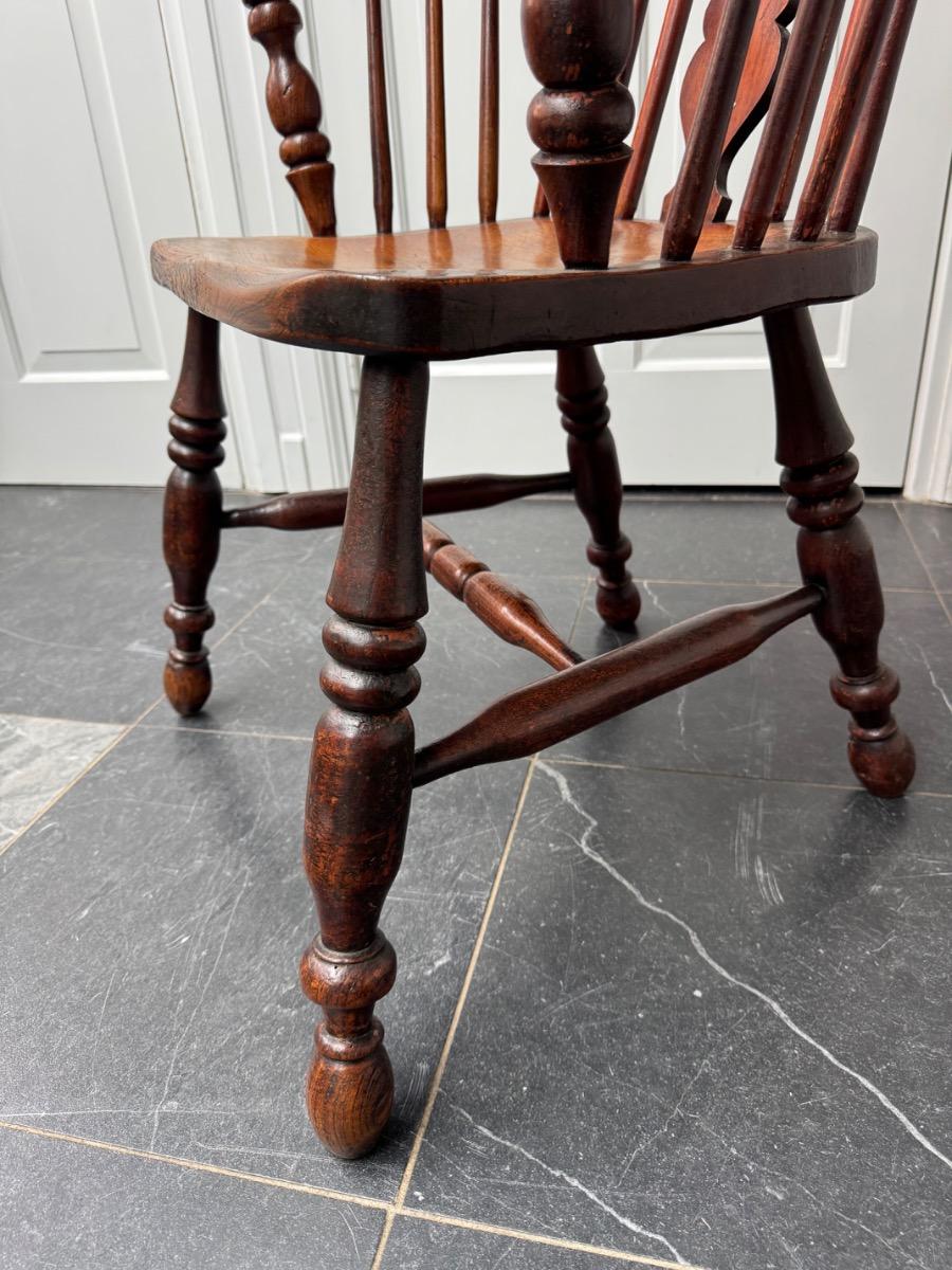 Windsor high back arm chair